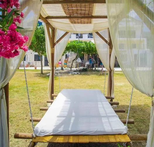 Yolo Resort- Giardino Apartman Alikész